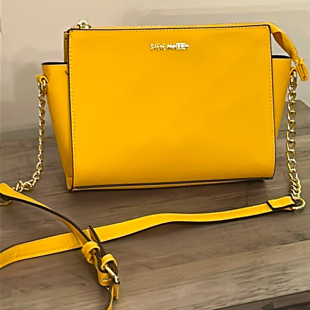 Steve Madden Yellow crossbody bag